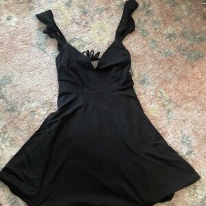 Lulus ruffled shoulder dress with back detail